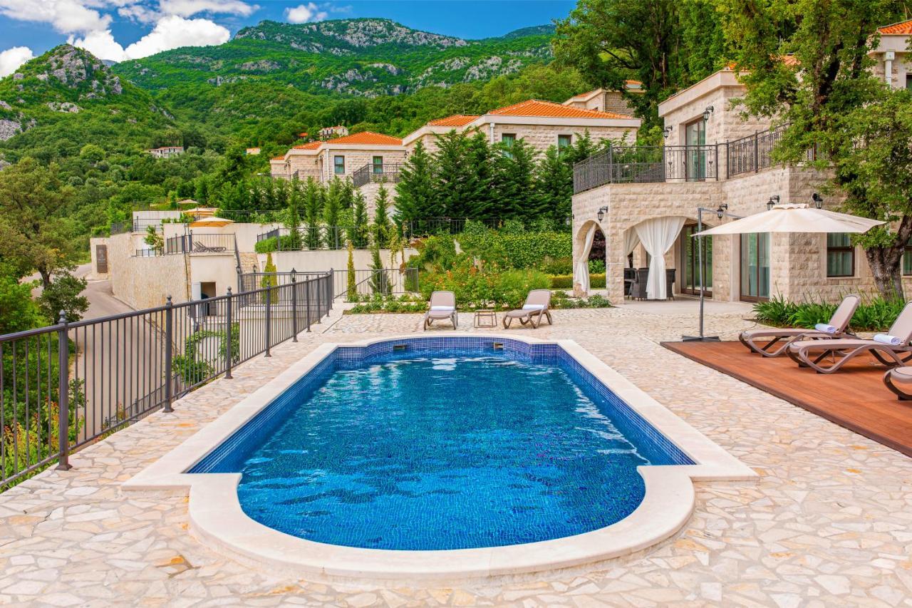Oak Leaf Residences Budva Exteriör bild