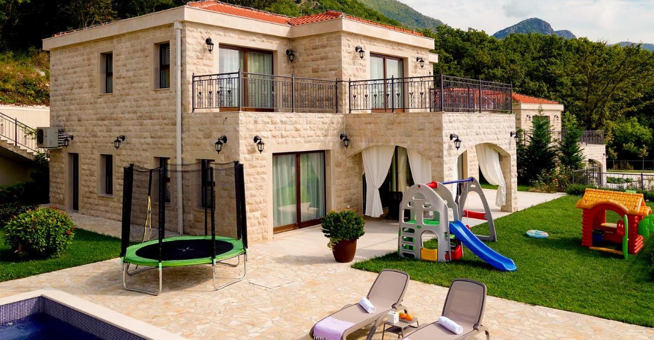 Oak Leaf Residences Budva Exteriör bild